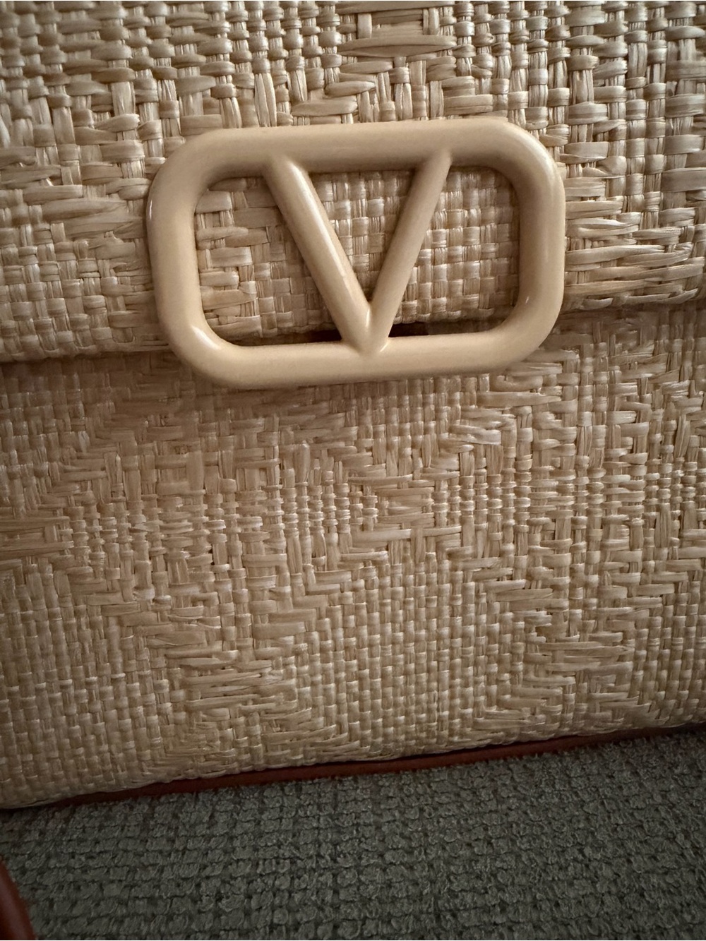 ShopEvelynne Beige Straw Satchel with Tan Trim - Picture 3 of 7